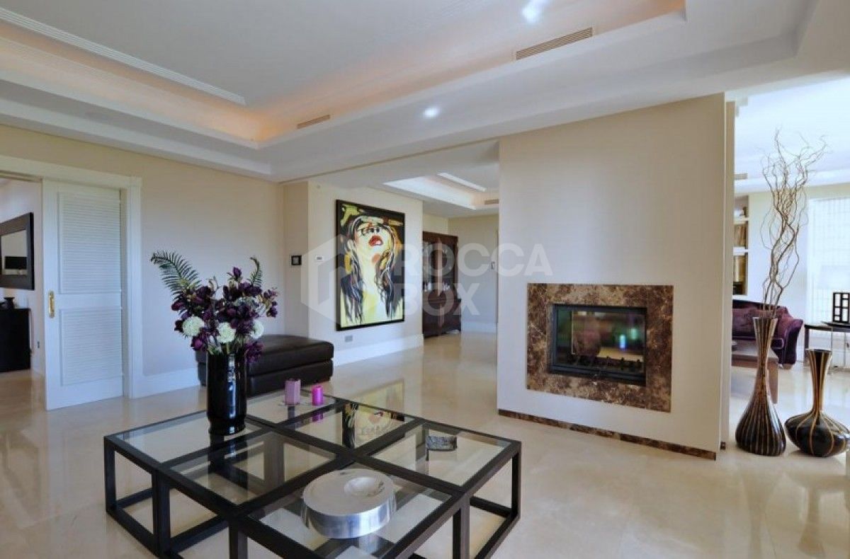 Villa for sale in Marbella City, Marbella (All)