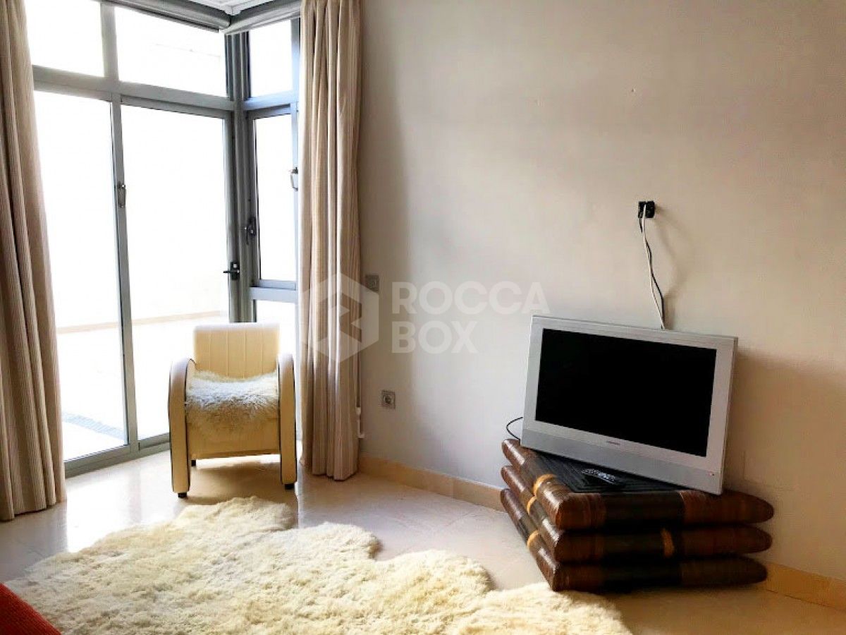 Modern Style 2 bedroom Apartment For Sale in Los Flamingos, Estepona