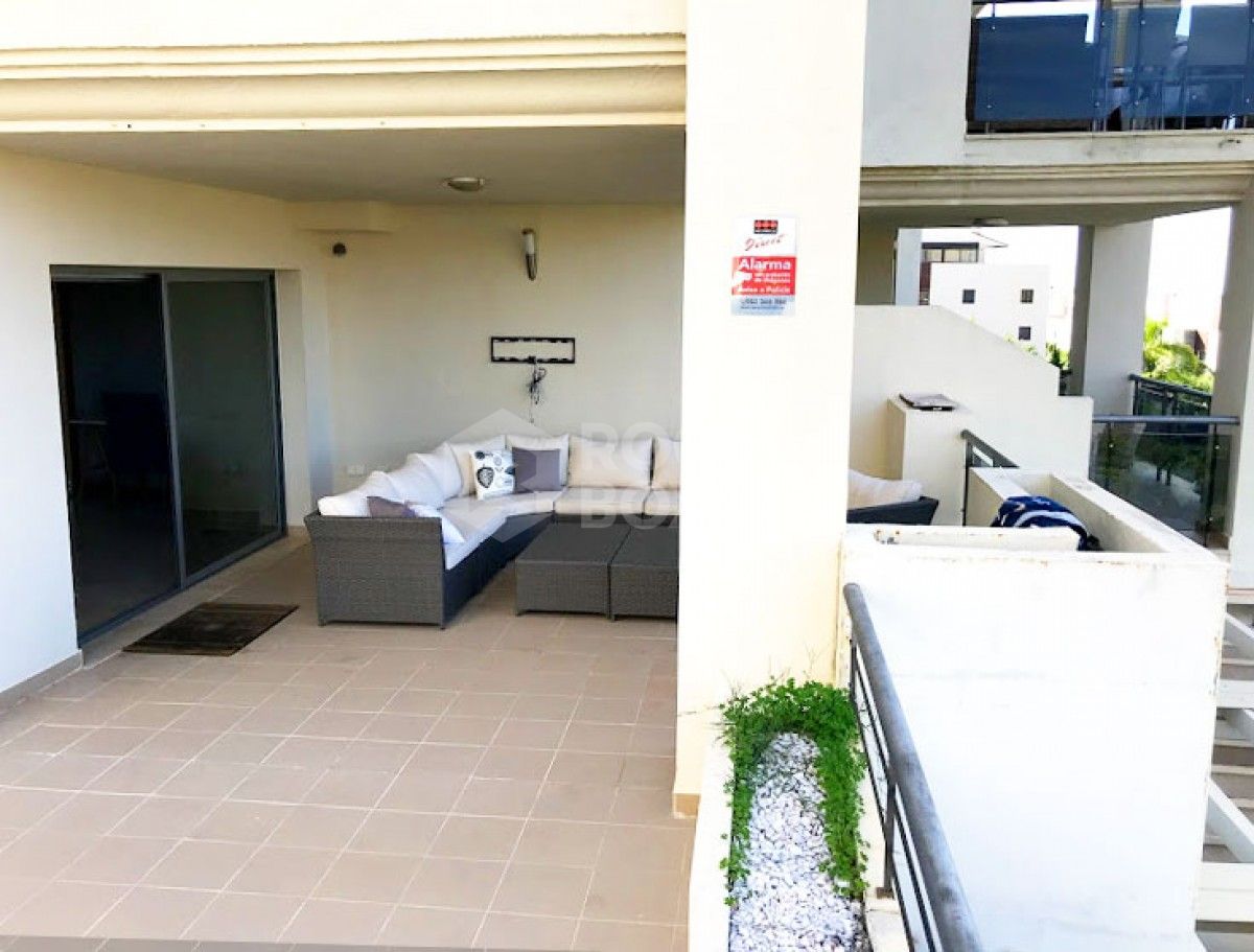 Modern Style 2 bedroom Apartment For Sale in Los Flamingos, Estepona