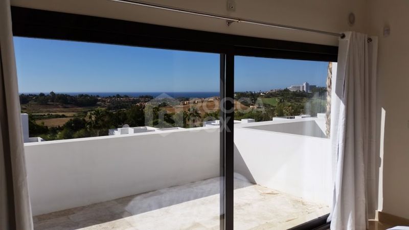 EXCLUSIVE LISTING 5 bed luxury villa in atalaya fairways Benahavis