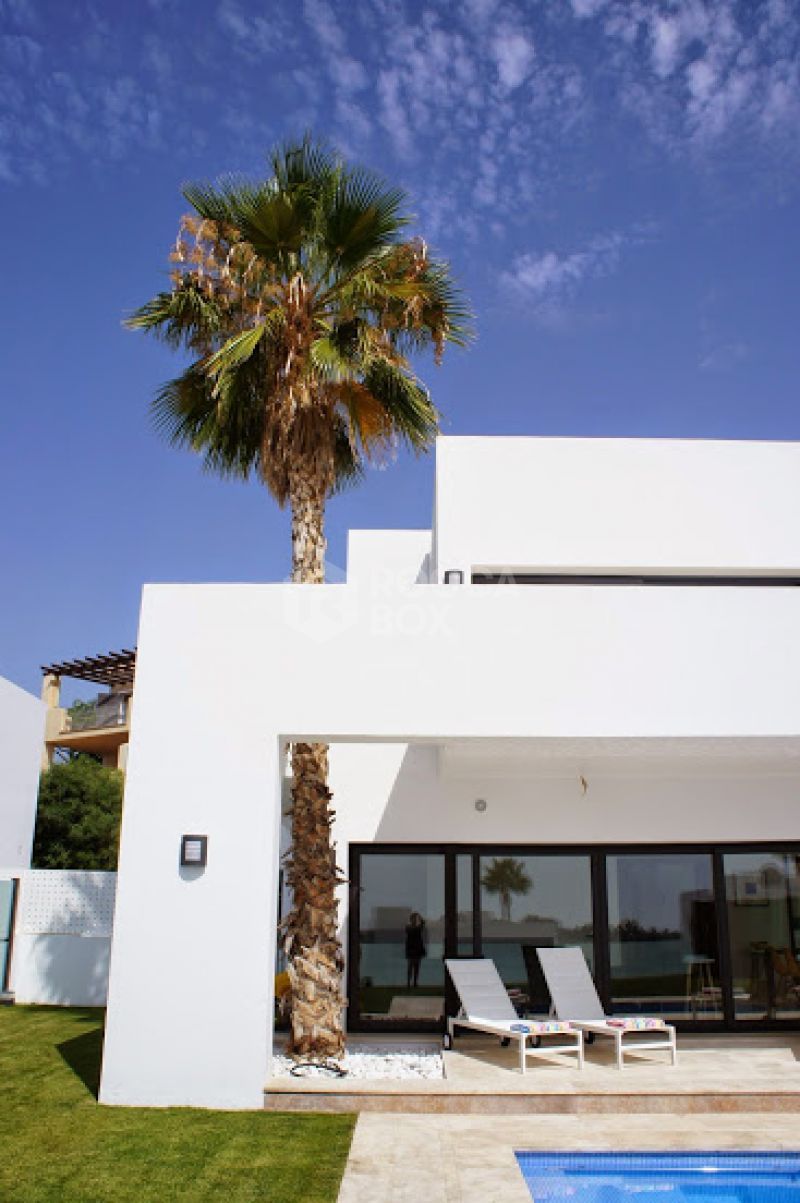 EXCLUSIVE LISTING 5 bed luxury villa in atalaya fairways Benahavis