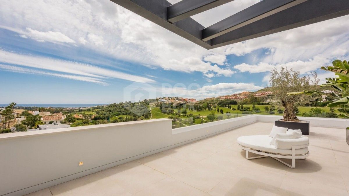 Brand new contemporary 5 bedroom villa for sale in La Alqueria,Benahavis.