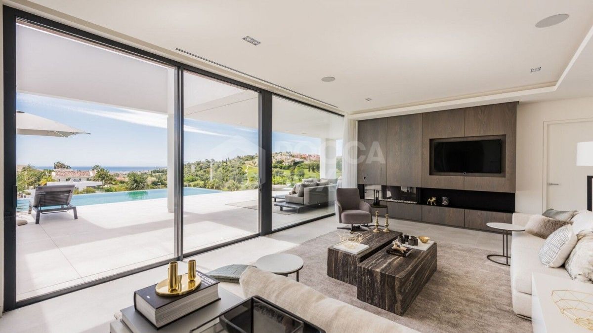 Brand new contemporary 5 bedroom villa for sale in La Alqueria,Benahavis.