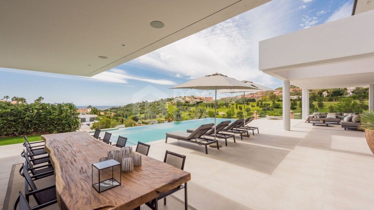Brand new contemporary 5 bedroom villa for sale in La Alqueria,Benahavis.