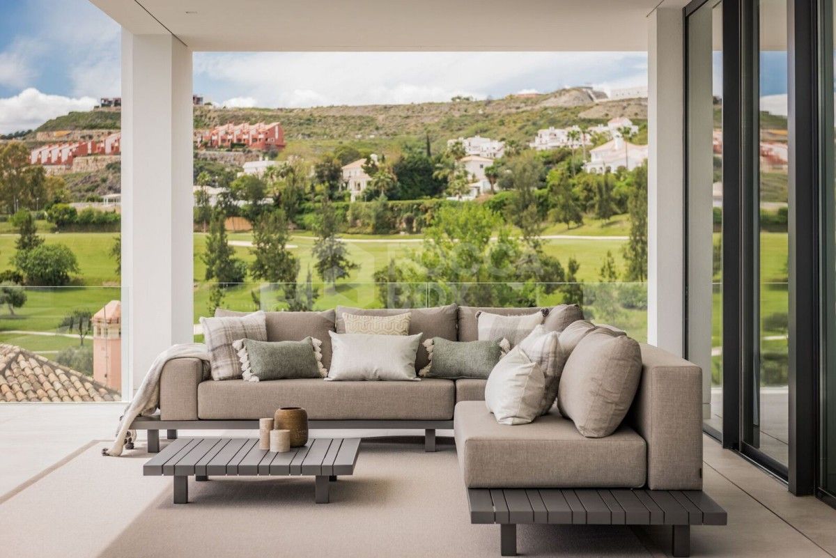 Brand new contemporary 5 bedroom villa for sale in La Alqueria,Benahavis.
