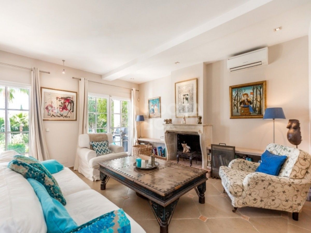 Extraordinary Mediterranean Style Villa for sale in Nueva Andalucia