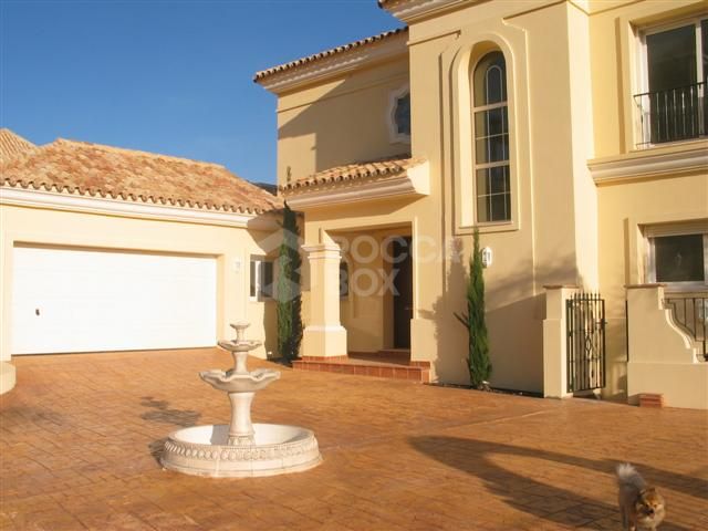 Los Flamingos, lovely 7 bedroom Villa For Sale