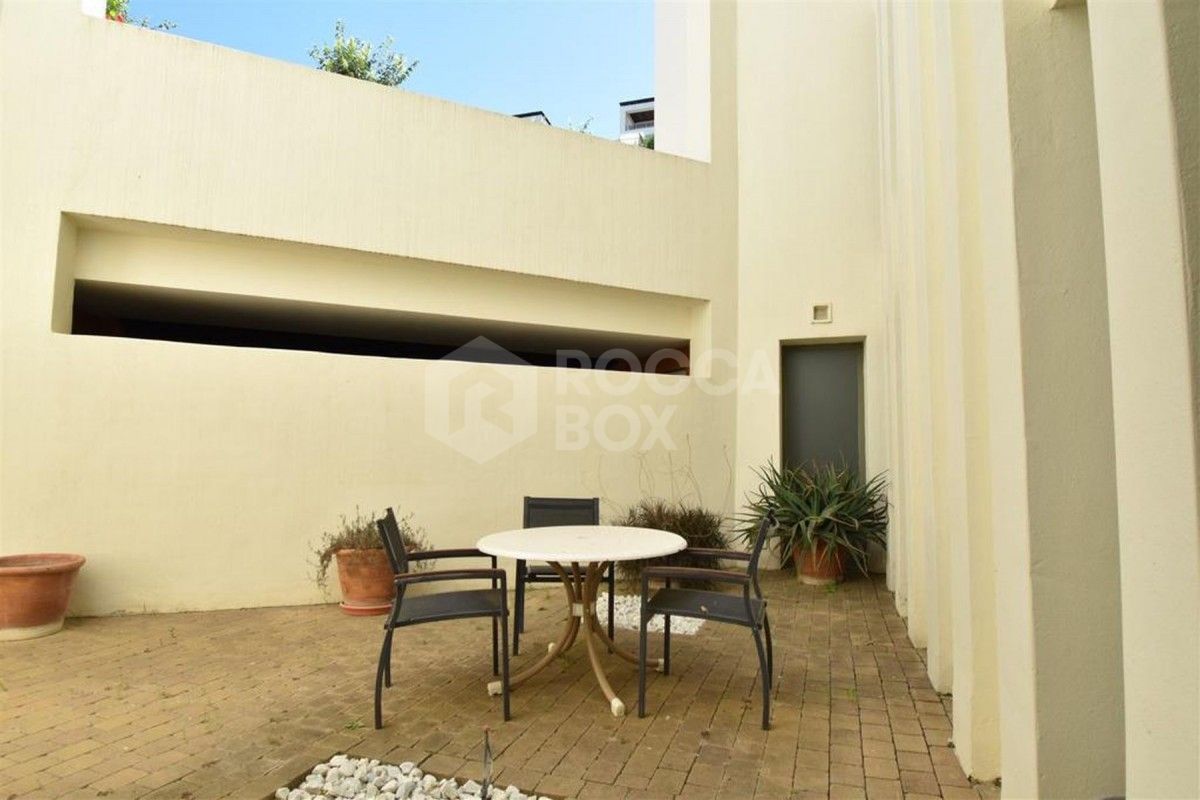 Stunning 2 bedroom apartment los flamingos t5 for sale