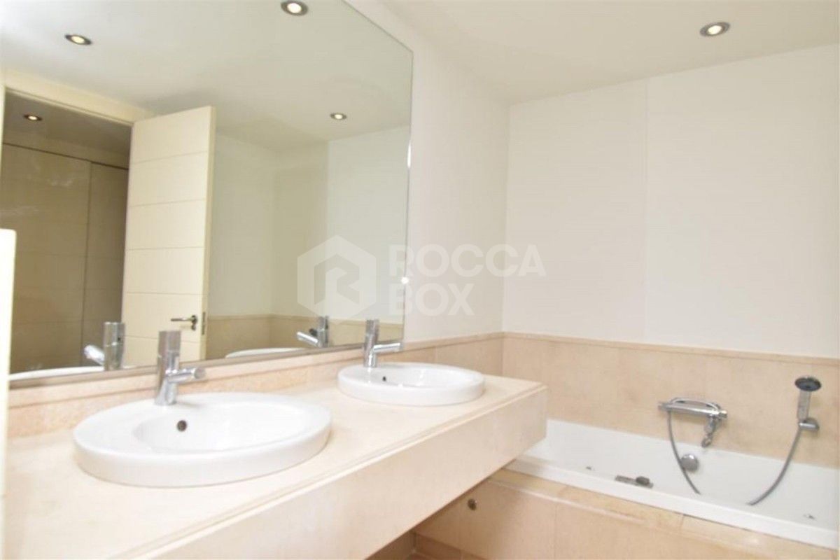 Stunning 2 bedroom apartment los flamingos t5 for sale