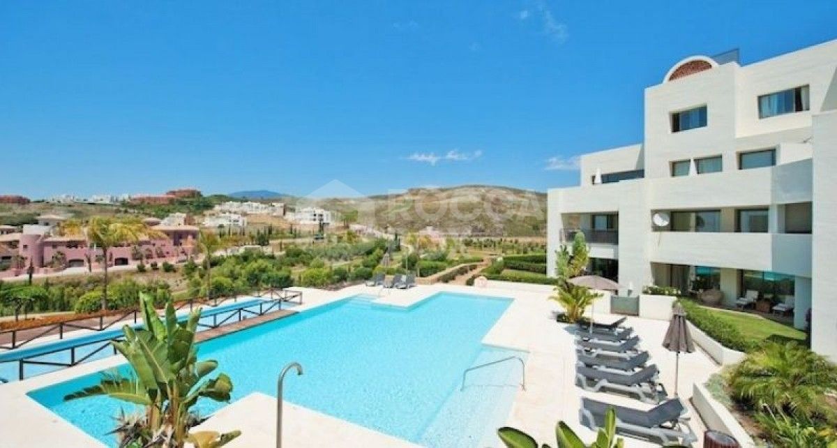 Stunning 2 bedroom apartment los flamingos t5 for sale