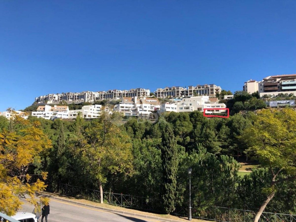 Stunning 2 bedroom apartment los flamingos t5 for sale