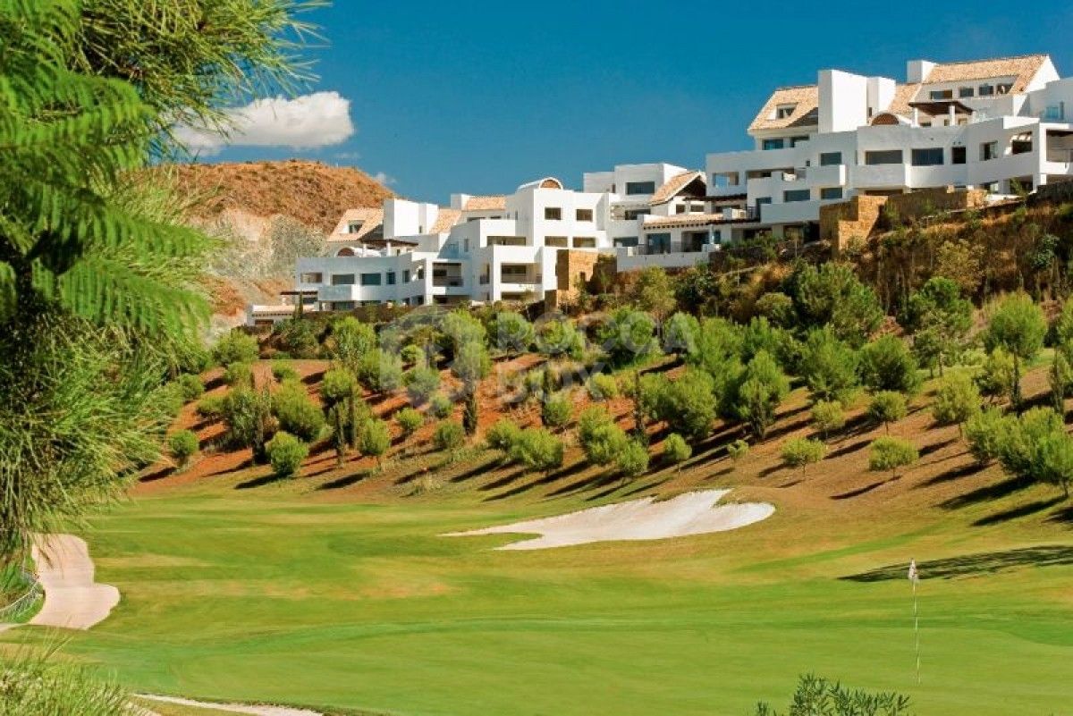 Stunning 2 bedroom apartment los flamingos t5 for sale