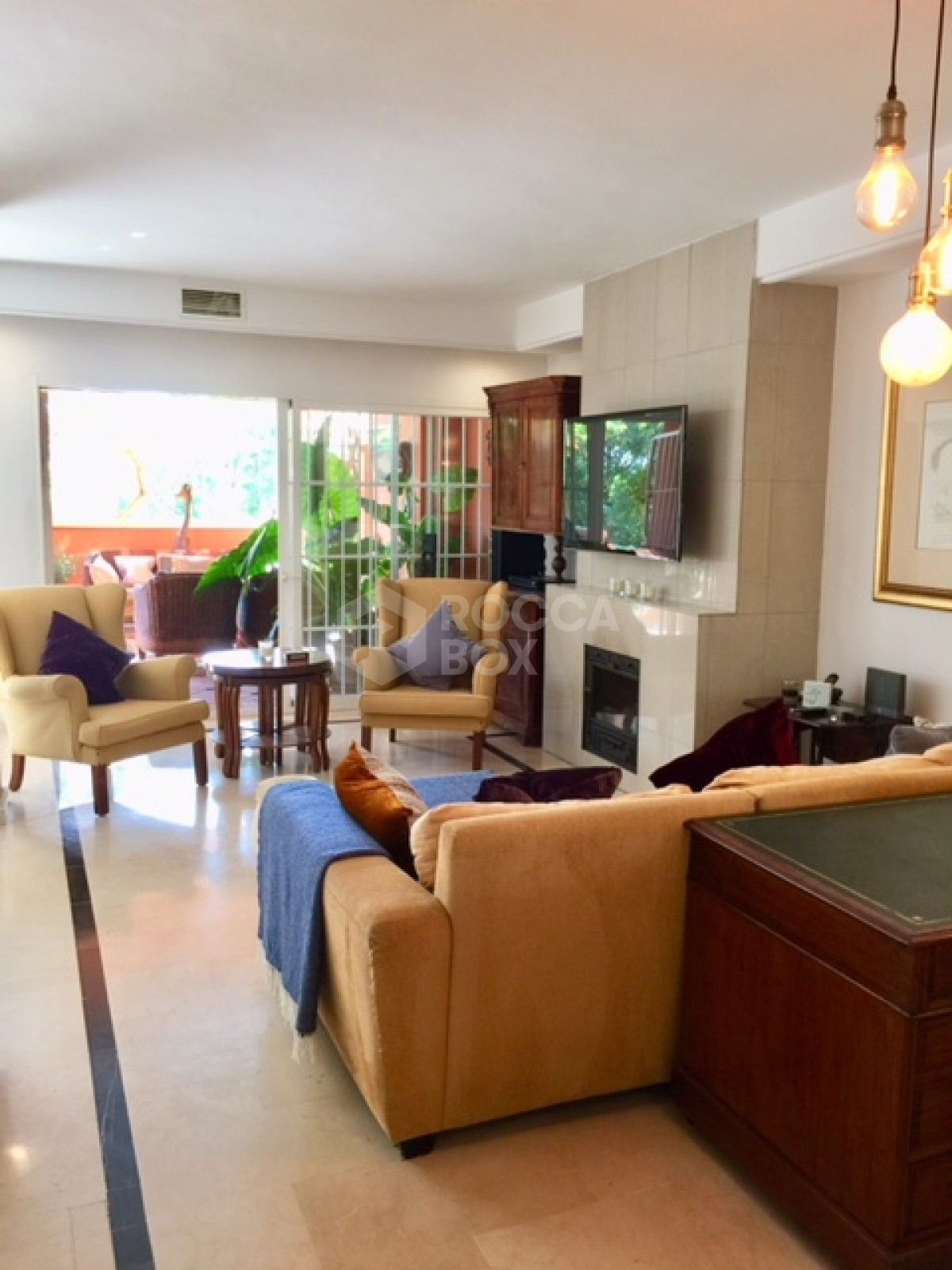 Super spacious 3 bed duplex apartment for sale in Nueva Andalucia Alta