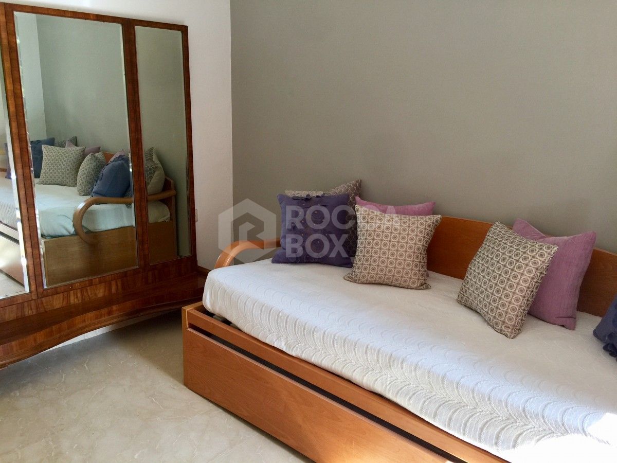 Super spacious 3 bed duplex apartment for sale in Nueva Andalucia Alta