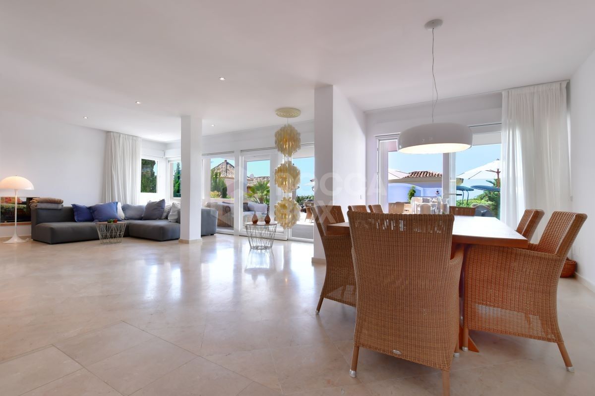 Refurbished 5 bedroom villa for sale in El Rosario,Marbella.