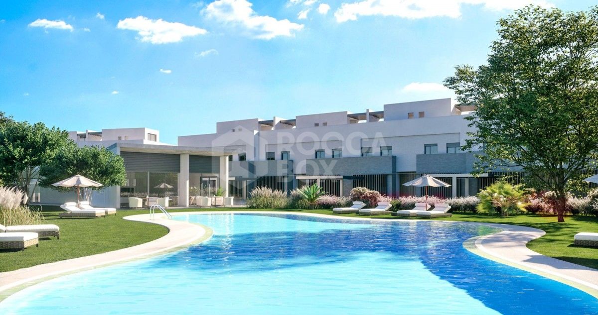 Brand new 3 and 4 bed townhouse for sale in San Roque Golf