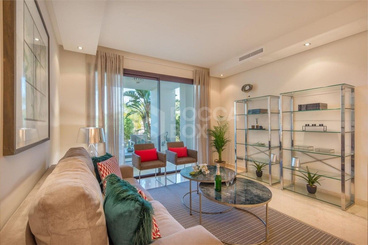 Beautiful 2 bed Fully furnished apartment for sale in Behanavis