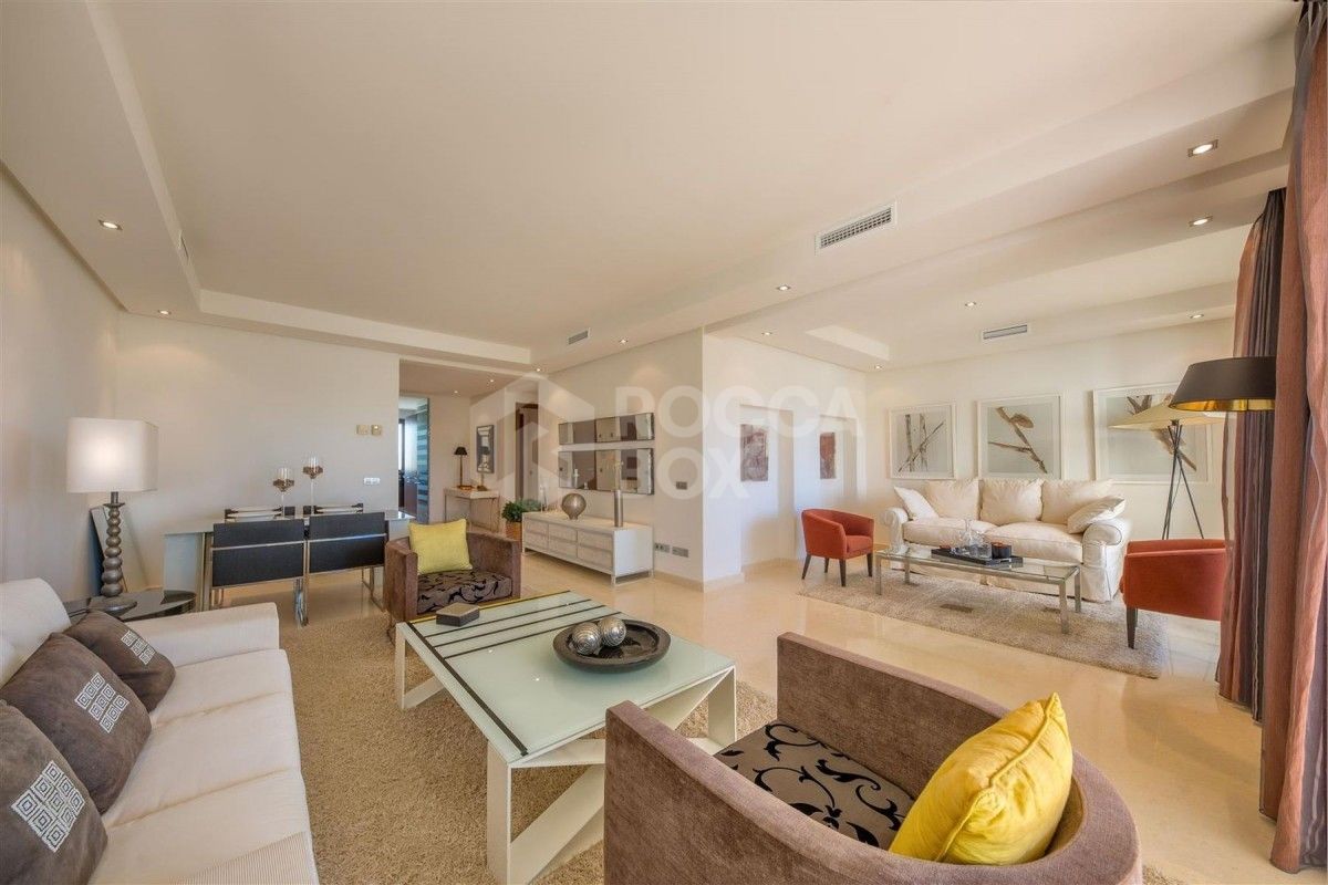 Beautiful 2 bed Fully furnished apartment for sale in Behanavis