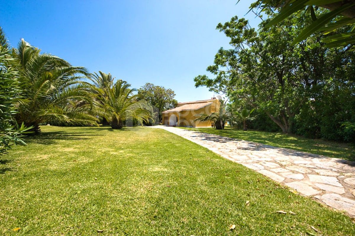 Villa for sale in Mijas Costa