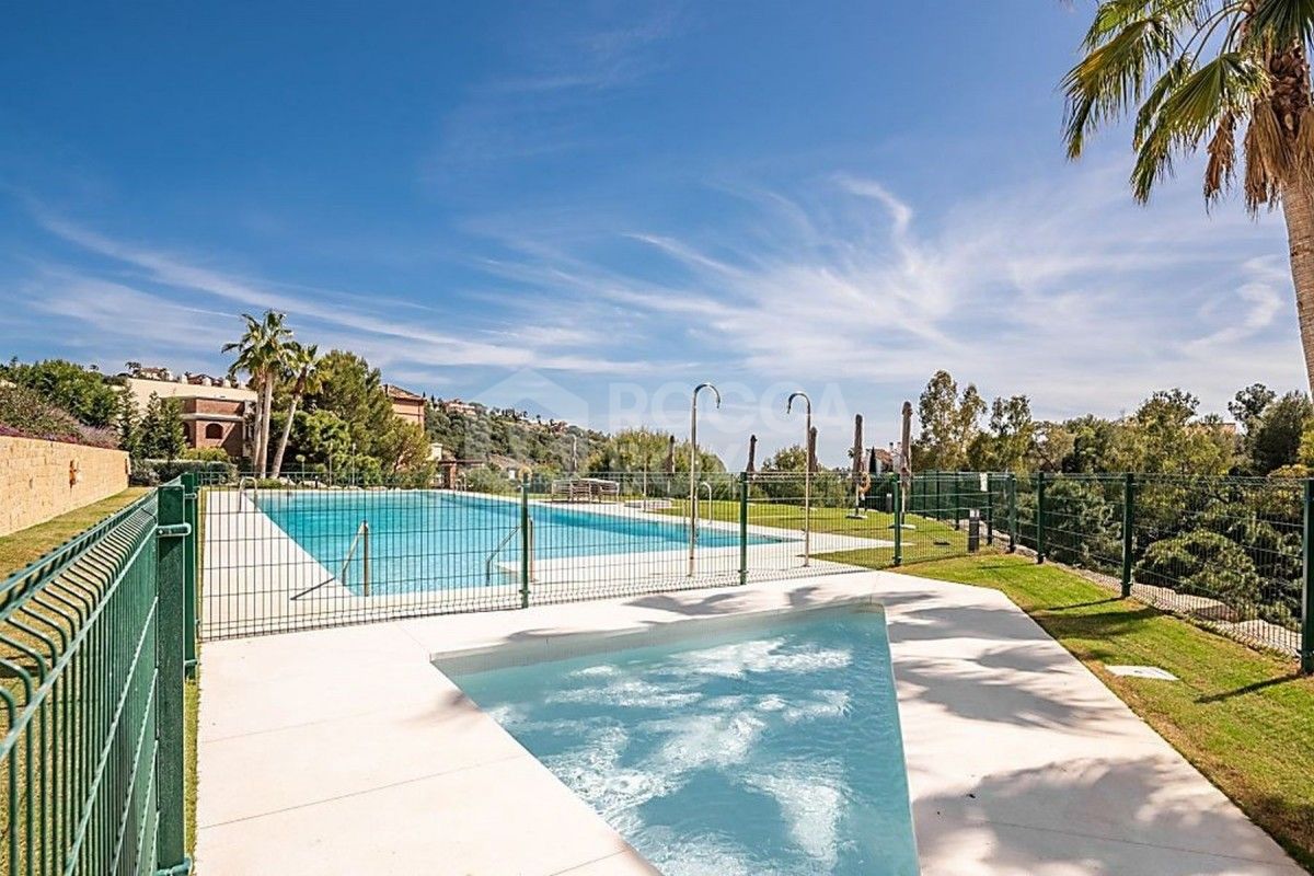 New modern 3 bedroom apartment in botanic, Benahavis for sale