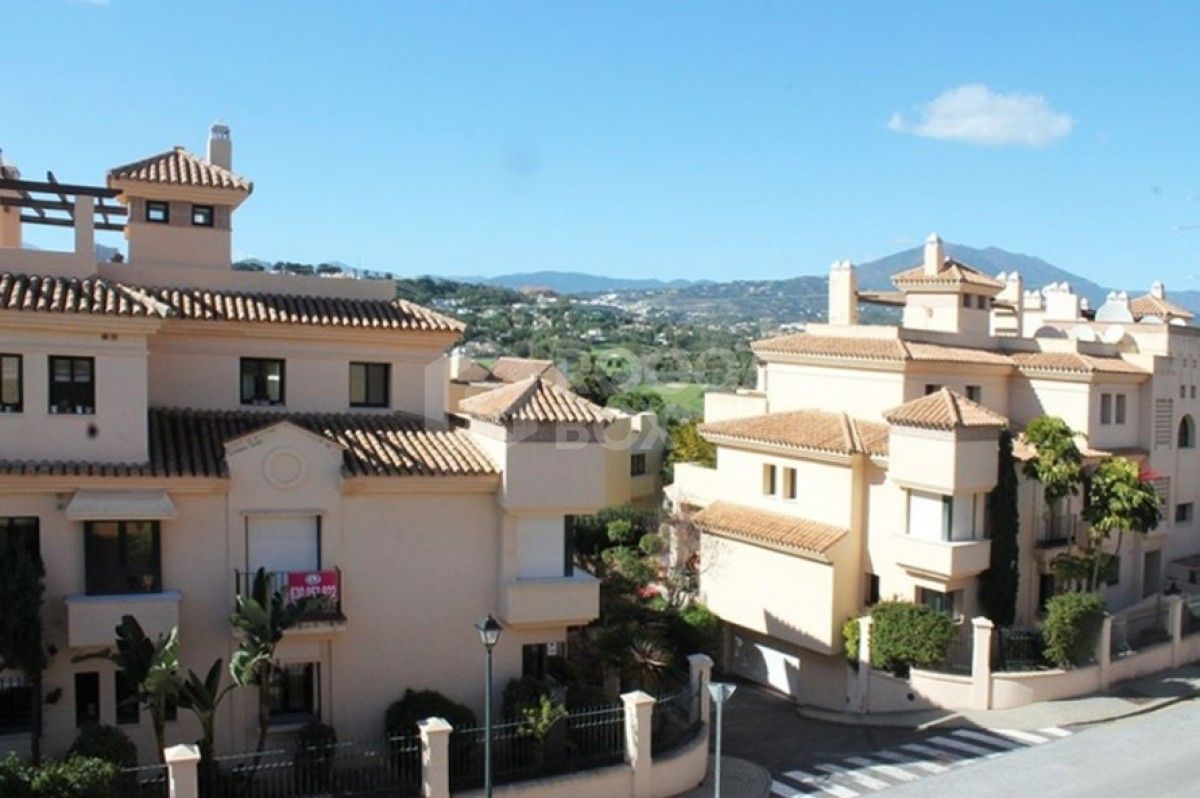 Fabulous townhouse in aloha Nueva Andalucia for sale