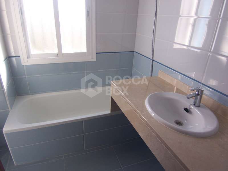 4 bedroom villa in nueva andalucia las brisas for sale