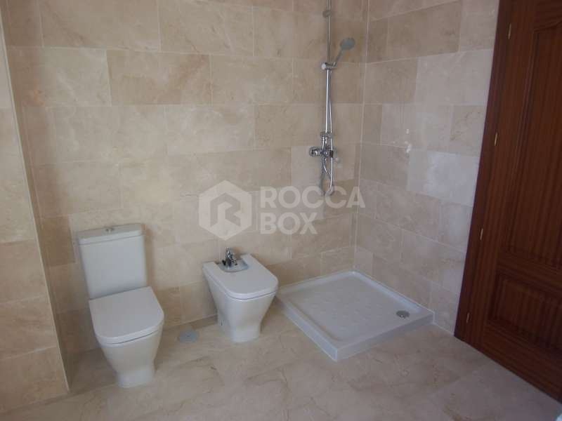 4 bedroom villa in nueva andalucia las brisas for sale