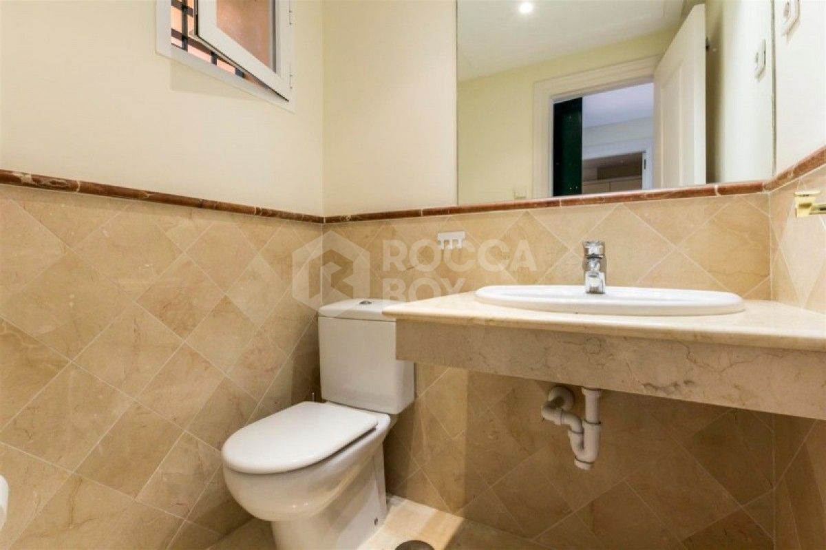 Great 3 bed townhouse for sale in El Paraiso in Marbella