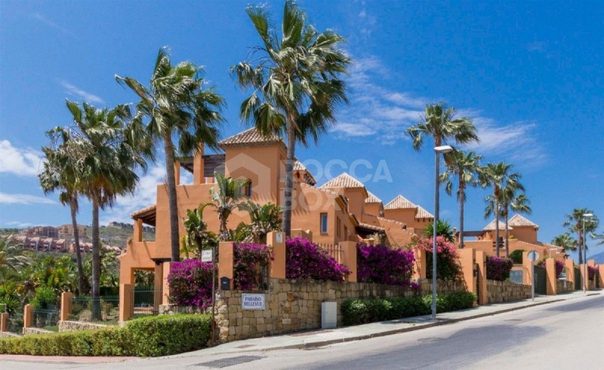 Great 3 bed townhouse for sale in El Paraiso in Marbella
