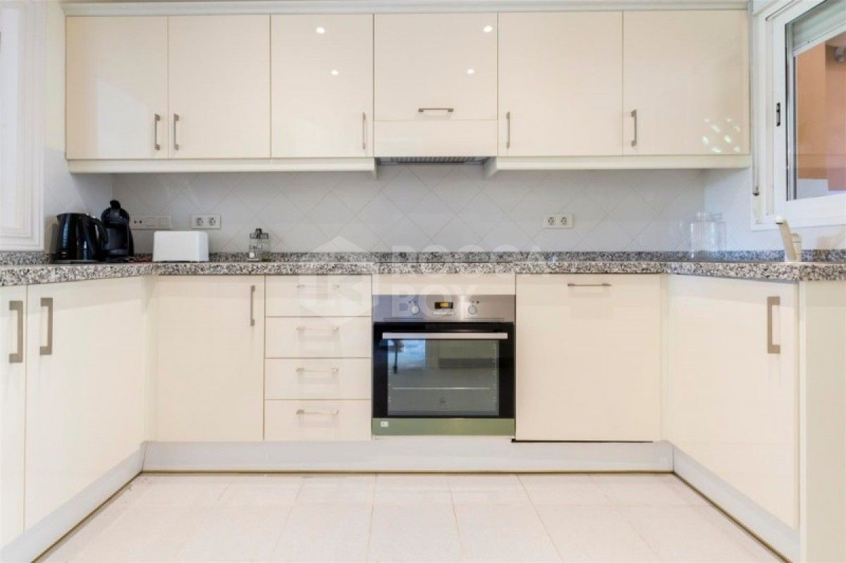Great 3 bed townhouse for sale in El Paraiso in Marbella