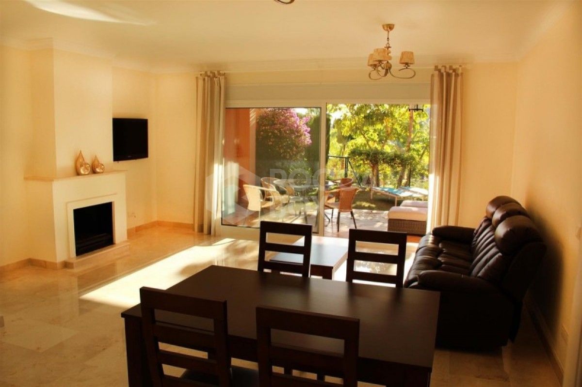 Great 3 bed townhouse for sale in El Paraiso in Marbella