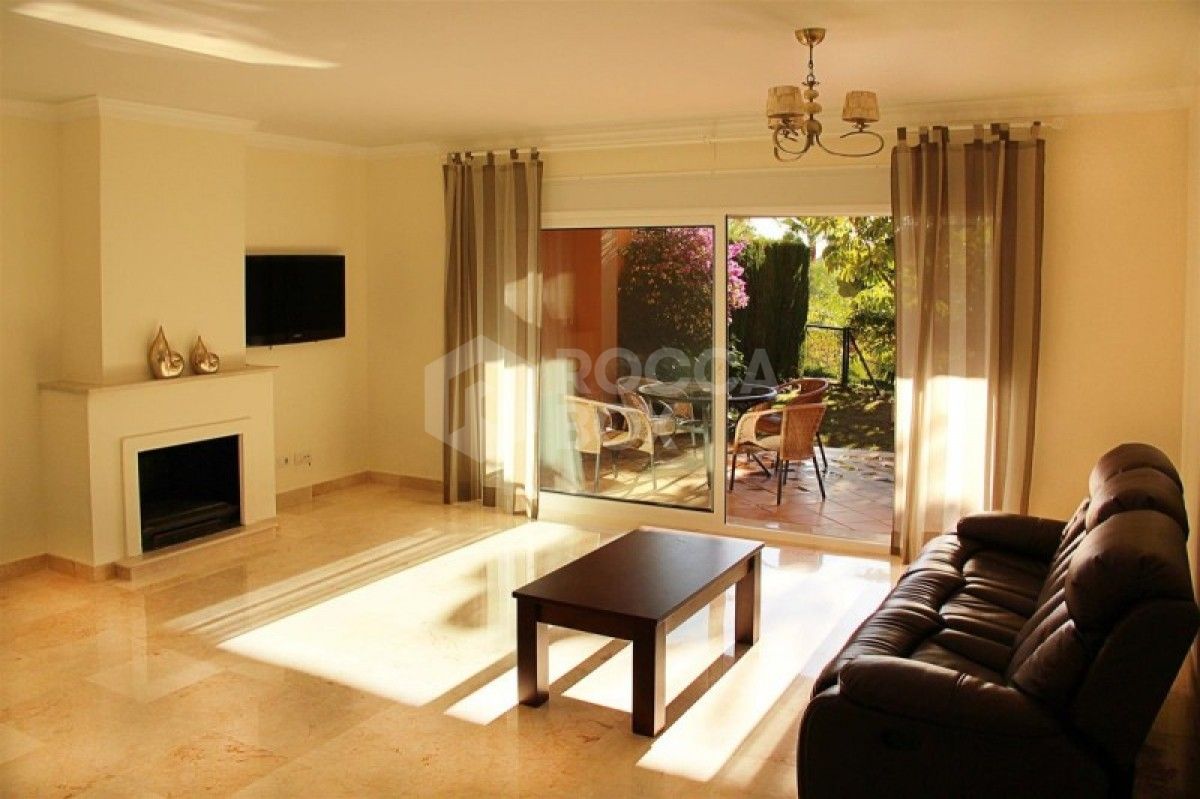 Great 3 bed townhouse for sale in El Paraiso in Marbella