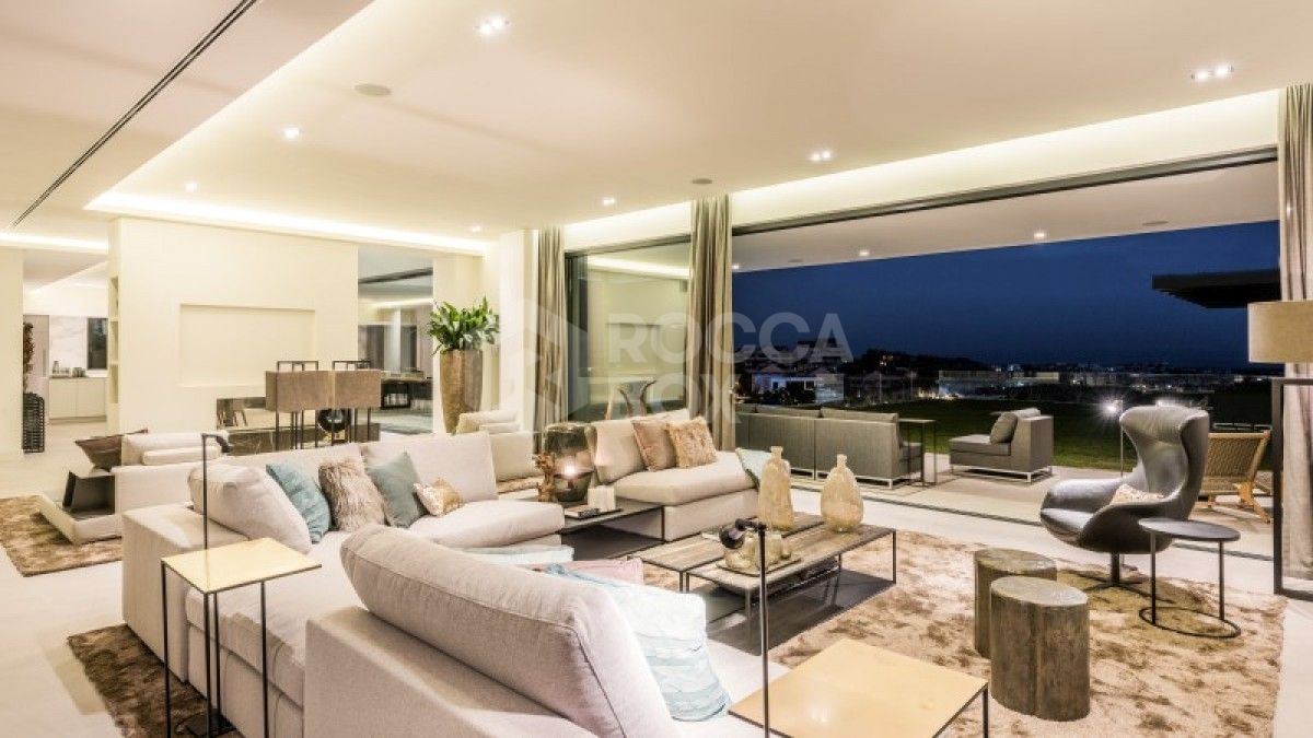 State of the art contemporary villa for sale in La Alqueria in Benahavis