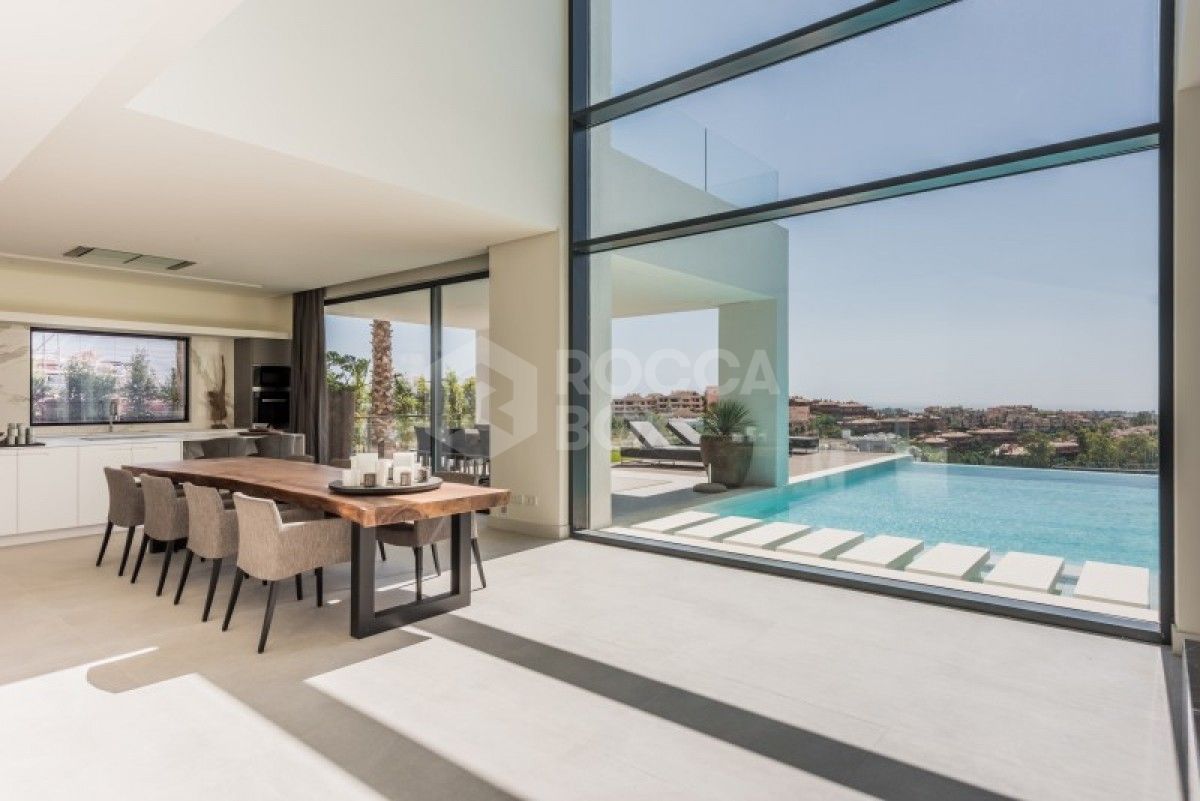 State of the art contemporary villa for sale in La Alqueria in Benahavis