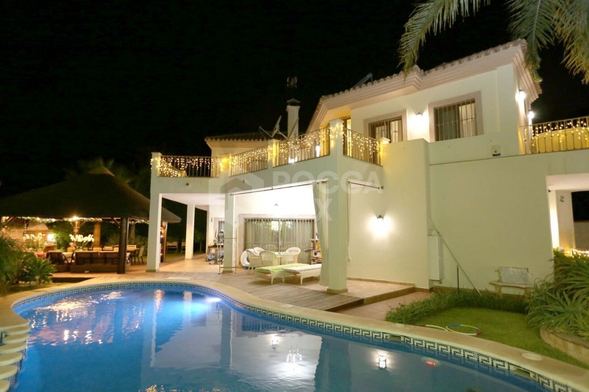 Exclusive 5 bed villa for sale in Guadalmina Baja