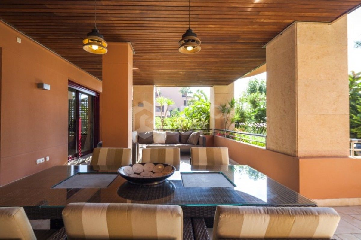 Wonderful 2 bed apartment in Puerto Banús