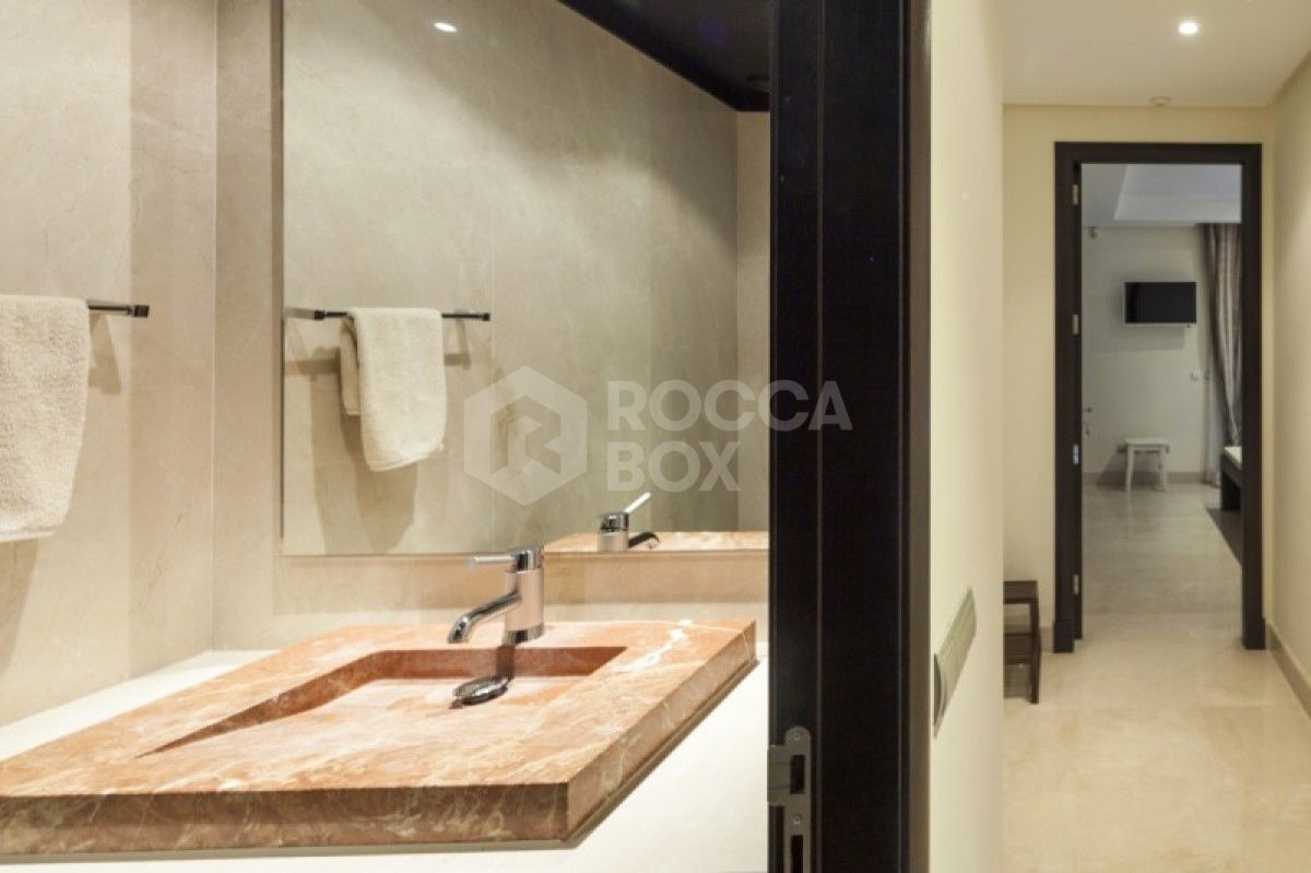 Wonderful 2 bed apartment in Puerto Banús