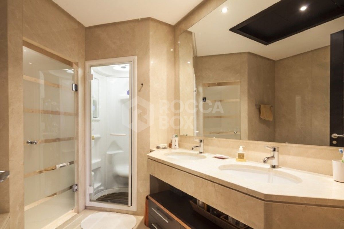 Wonderful 2 bed apartment in Puerto Banús