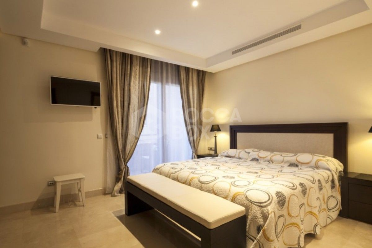 Wonderful 2 bed apartment in Puerto Banús