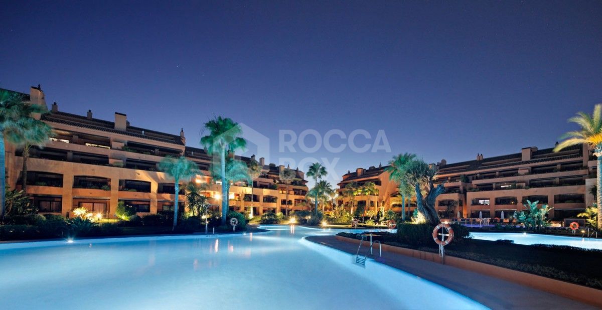 Wonderful 2 bed apartment in Puerto Banús