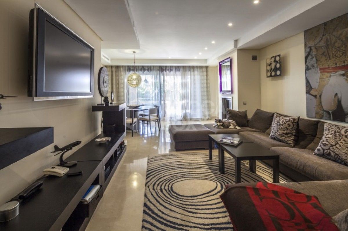 Wonderful 2 bed apartment in Puerto Banús