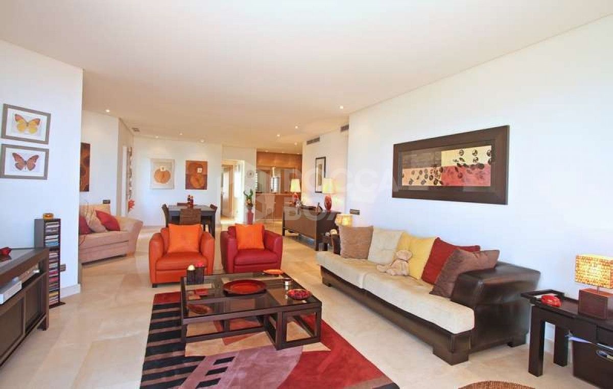 2 Bedroom Penthouse for sale in Mansion Club in Marbella