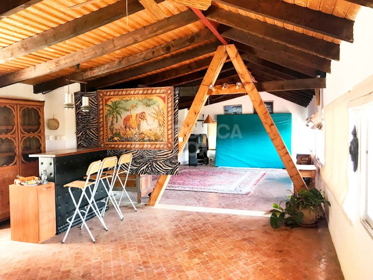 Spacious Spanish style villa for sale in Nueva Andalucia