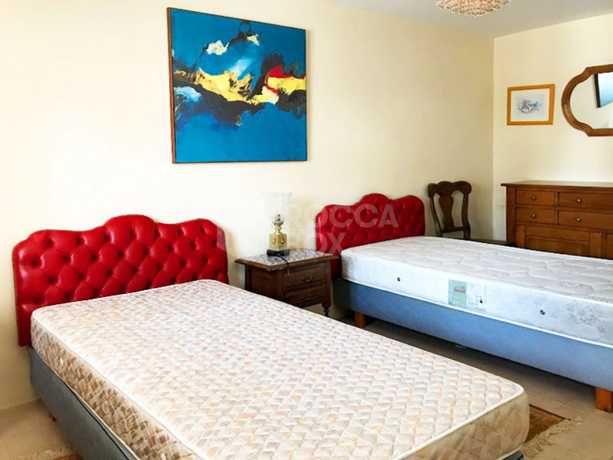 Spacious Spanish style villa for sale in Nueva Andalucia