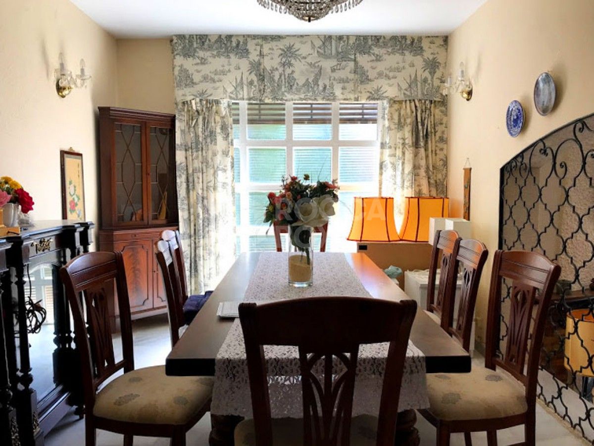 Spacious Spanish style villa for sale in Nueva Andalucia
