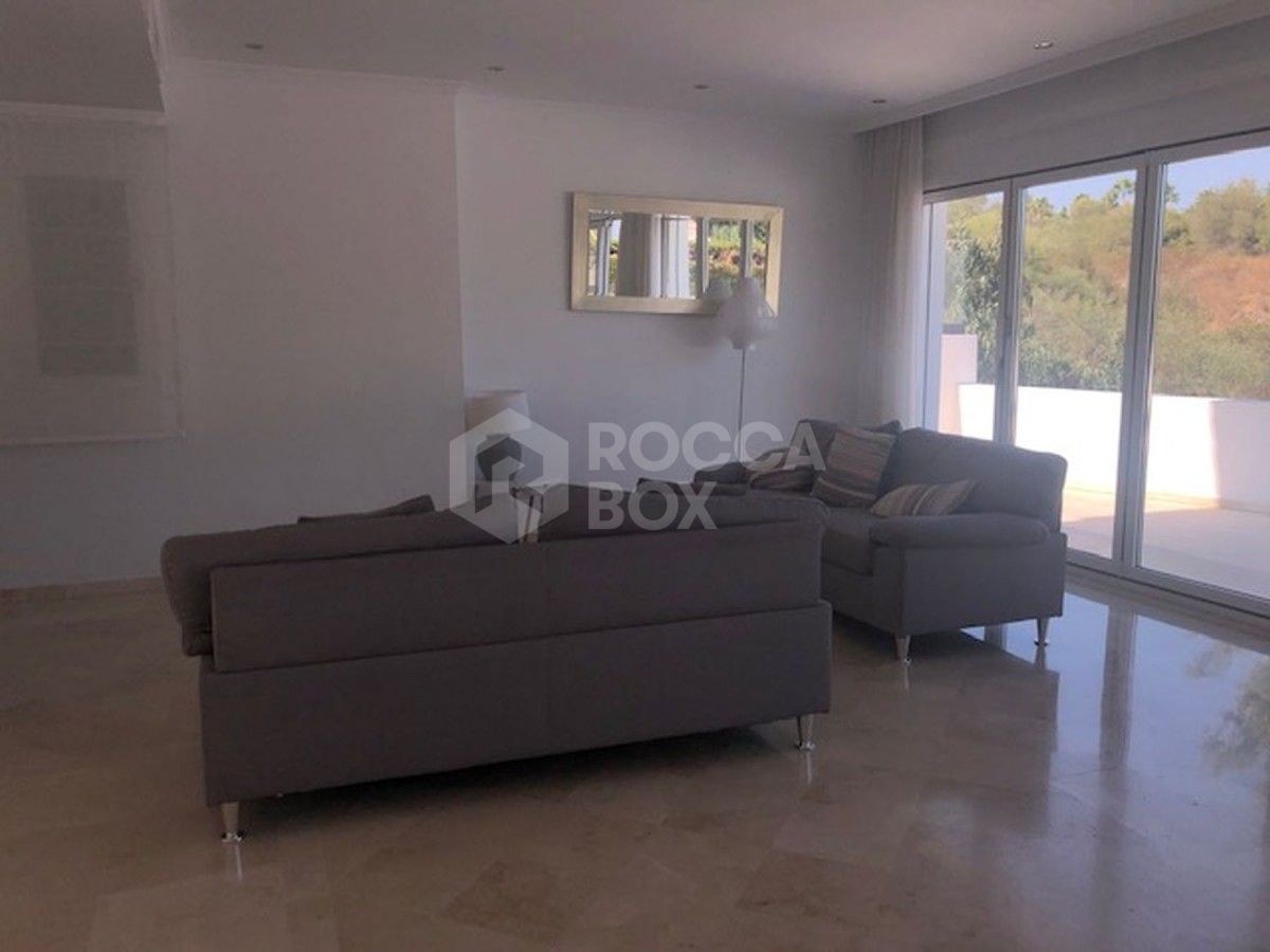 Five bedroom villa for sale close to Puerto Banus.