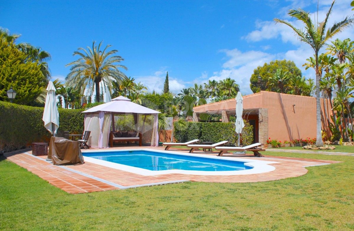 Luxury Andalucian Villa in Guadalmina Baja for sale