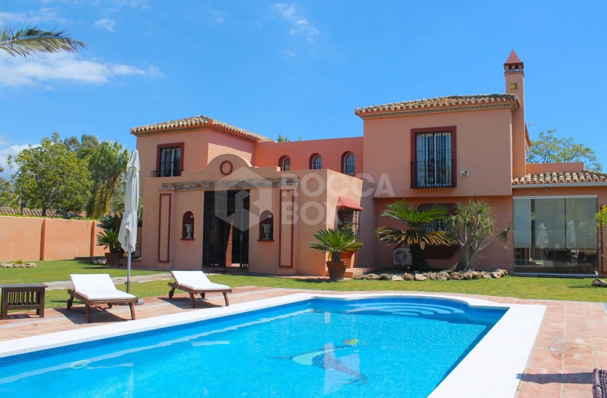 Luxury Andalucian Villa in Guadalmina Baja for sale