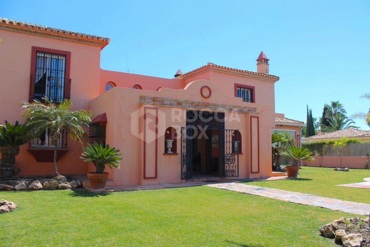 Luxury Andalucian Villa in Guadalmina Baja for sale