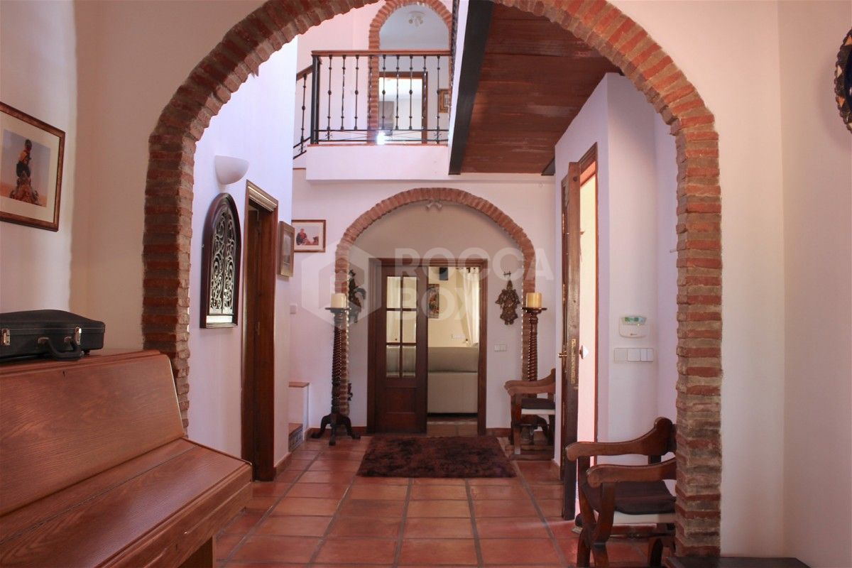 Luxury Andalucian Villa in Guadalmina Baja for sale